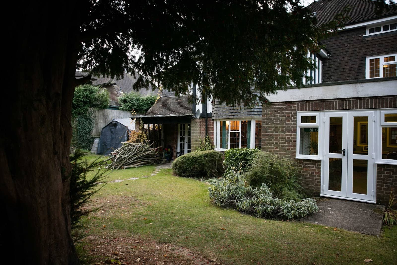 Photo 1