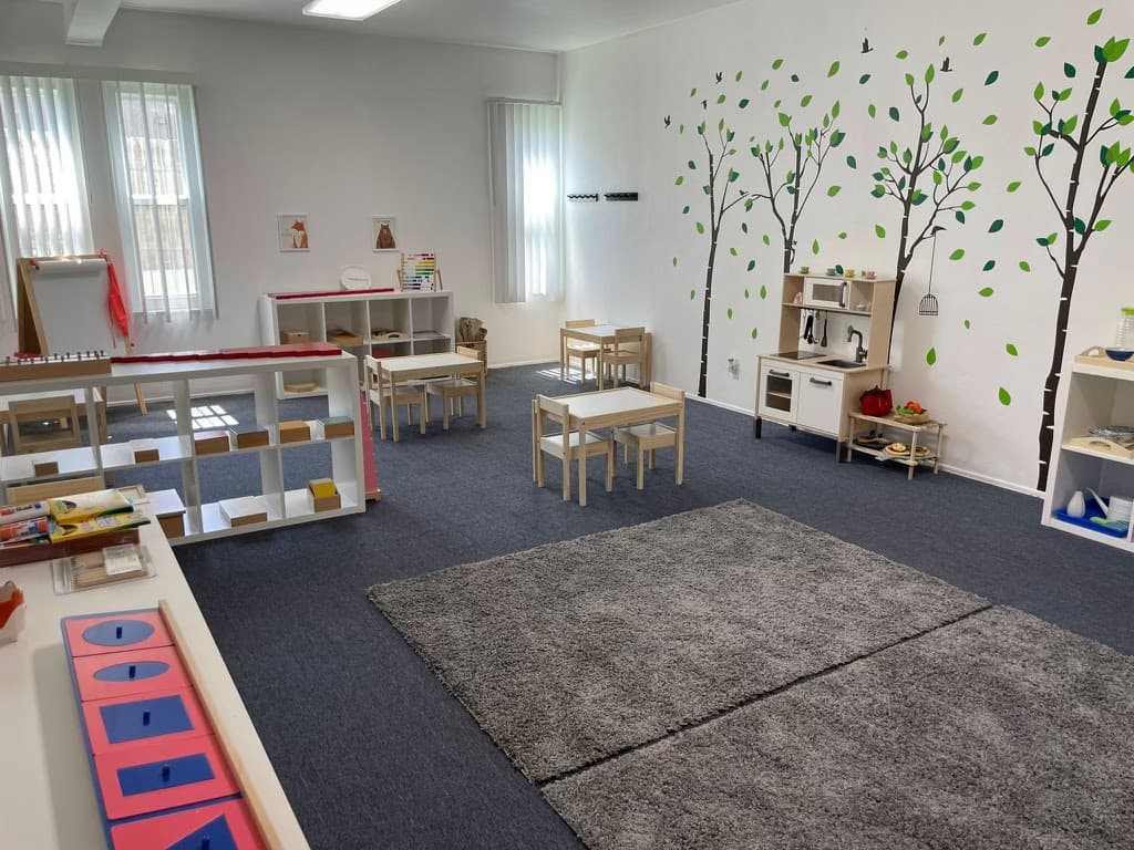 Timbertoy Bilingual Montessori