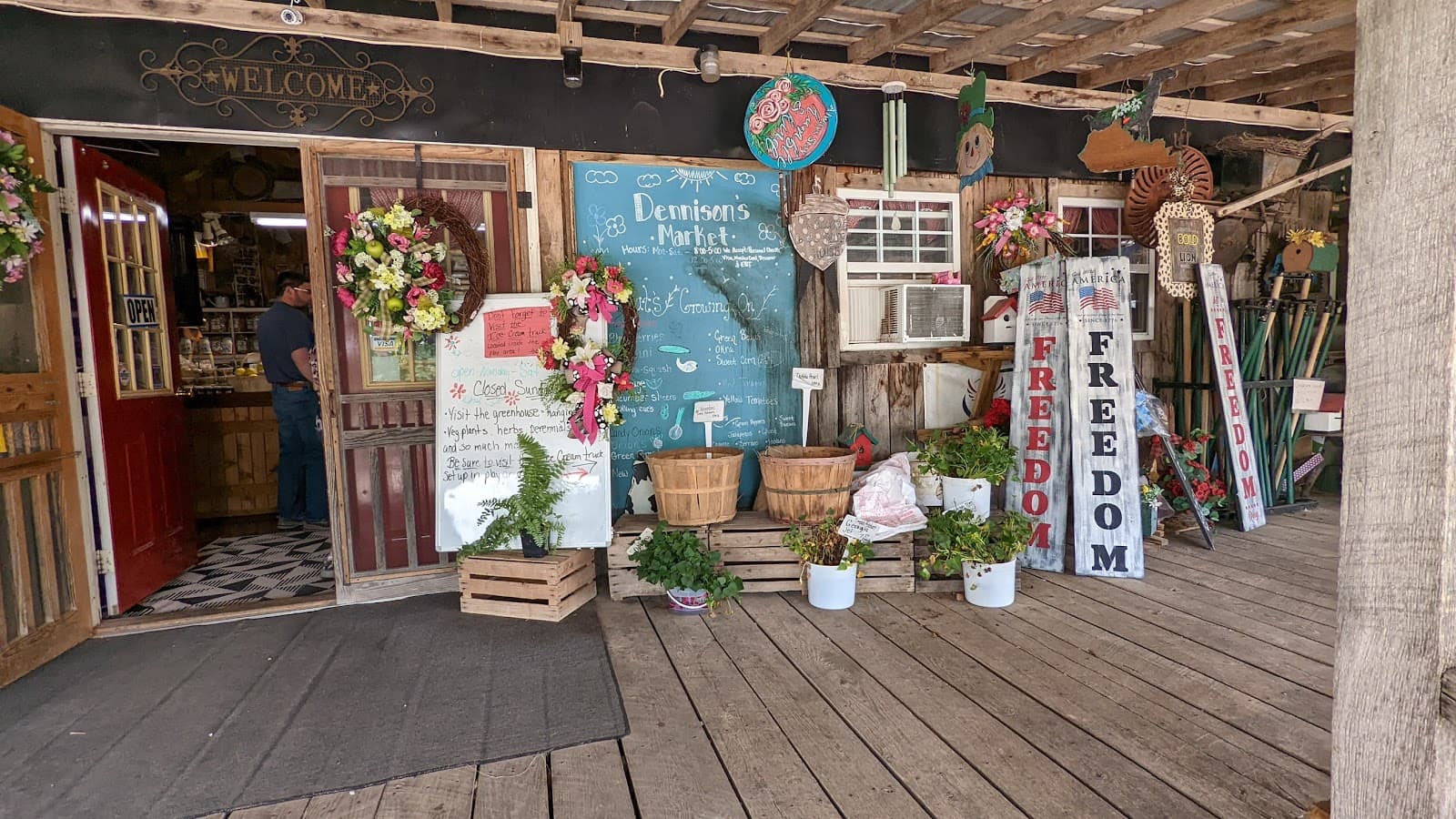 Dennison's Roadside Market