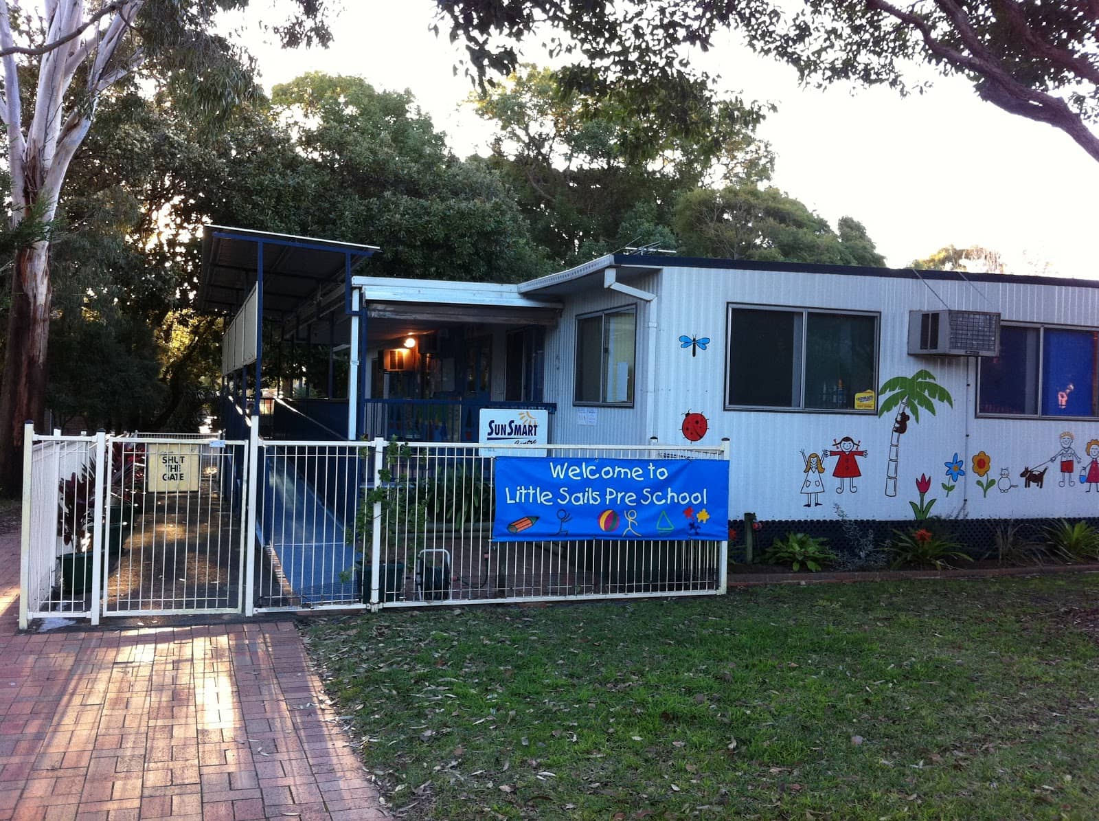 Photo 1